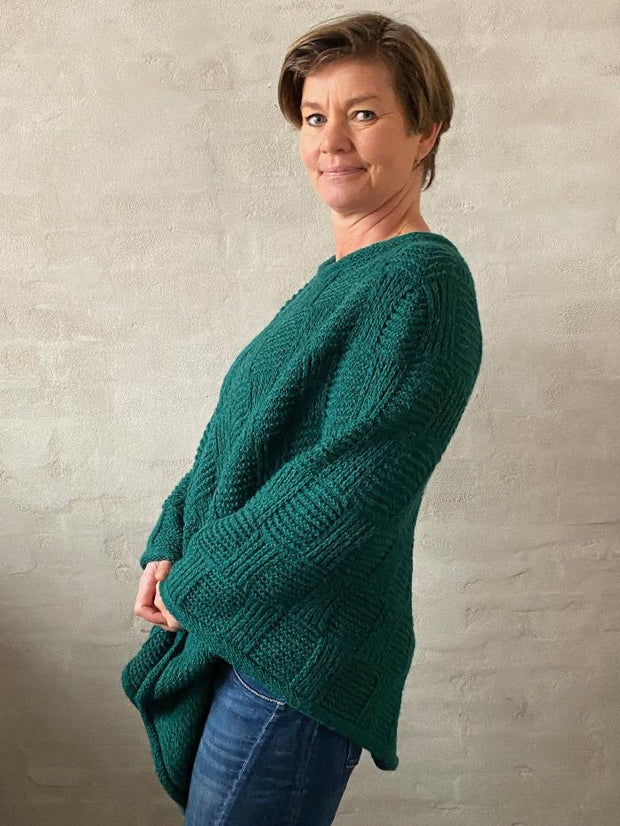 Viva poncho by Hanne Falkenberg, Knitting pattern Knitting patterns Hanne Falkenberg