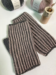 Wilma Wrist Warmers by Hanne Falkenberg, knitting pattern Knitting patterns Hanne Falkenberg