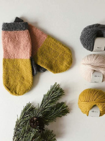 Advent mitten, warm winter mittens in merino wool - Önling Nordic knitting patterns and yarn