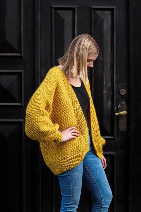 Knitting pattern for the Balloon jacket, designed by PetiteKnit in yellow merino wool