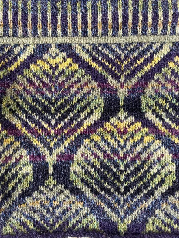 Blodbøg shawl by Ruth Sørensen, No 20 knitting kit Strikkekit Ruth Sørensen Grøn/lilla
