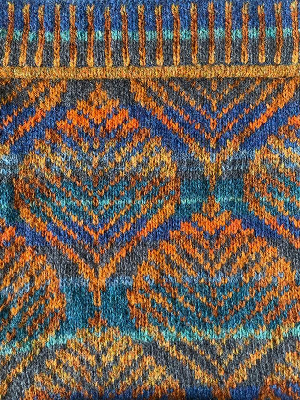 Blodbøg shawl by Ruth Sørensen, No 20 knitting kit Strikkekit Ruth Sørensen Orange/blå