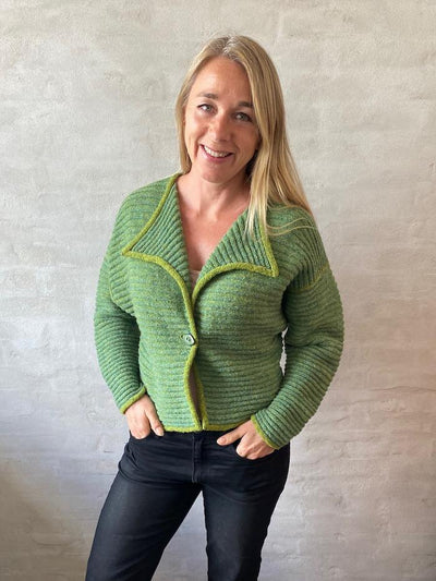 Butterfly short jacket by Hanne Falkenberg, knitting pattern Knitting patterns Hanne Falkenberg 