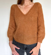 Casia V-neck sweater by Refined Knitwear, knitting pattern Knitting patterns Refined Knitwear 
