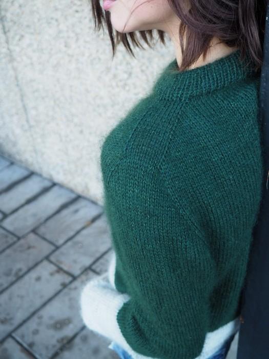 Contrast Sweater by Petiteknit, No 1 knitting kit