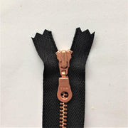 Copper zipper from Önling, 17 cm, black