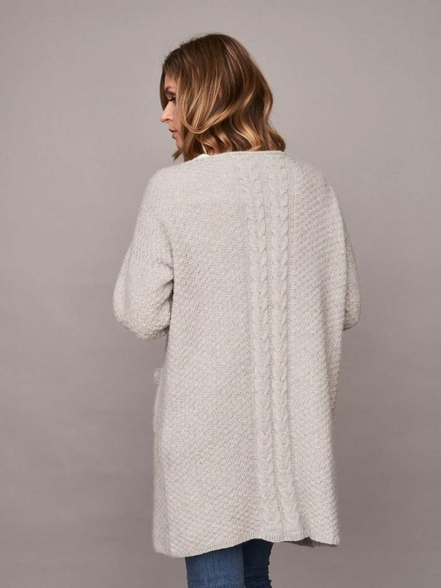 Cozy cardigan, long, open cardigan with cable pattern, knitted in önling no 1 merino wool and angora, light grey, seen on model