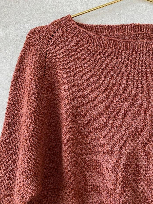 Skulder- og raglan detalje på Dahlia sweater i Hverdagskit - strikkekit og opskrift fra Önling