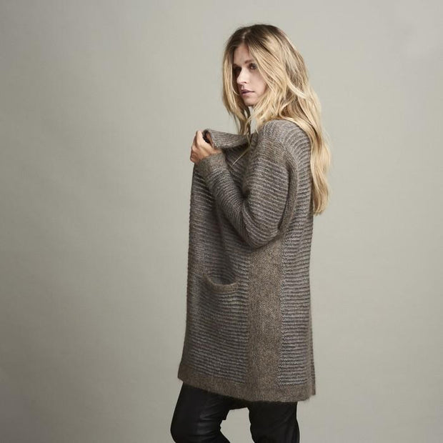Dakkar long, open and cozy knitted cardigan with narrow grey and brown stripes, made in Isager Alpaca, Highland wool and silk mohair, the side