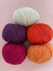Dervish sweater, No 20 strikkekit Strikkekit Önling - Katrine Hannibal Creme m orange/violet