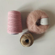 Edel sweater, No 12 kit in Light pink w. gold
