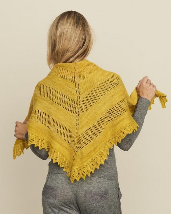 Eternal Sunshine shawl by Yarn Lovers, No 11 knitting kit
