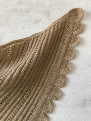 Cashmere and merino shawl with leaf and lace pattern