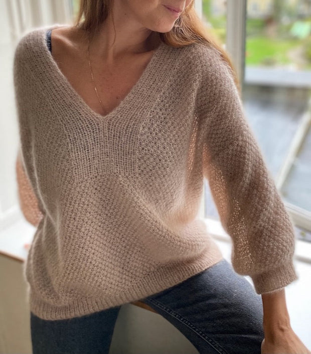 Fungus Sweater V-neck by Refined Knitwear, knitting pattern Knitting patterns Refined Knitwear 