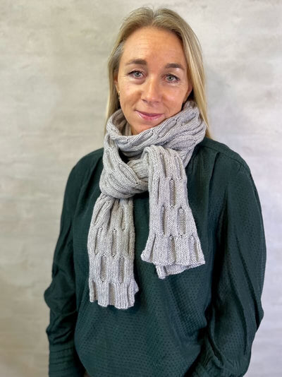 Gitter scarf by Hanne Falkenberg, No 2 knitting kit Knitting kits Önling - Katrine Hannibal 