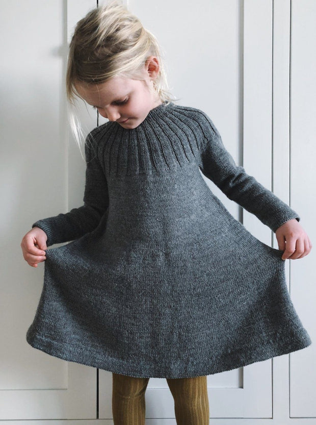 Haralds kjole til børn fra PetiteKnit, No 11 kit Önling