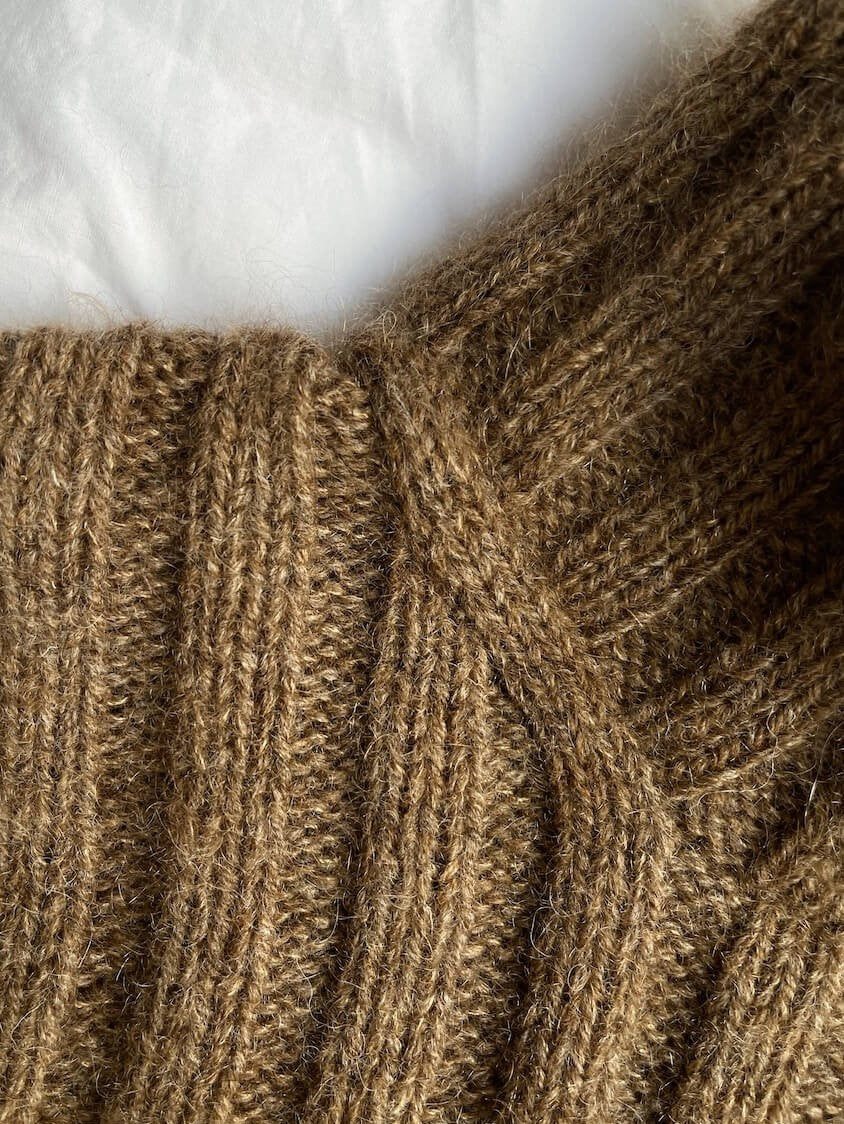 Hazel Neck by PetiteKnit, No 1 knitting kit