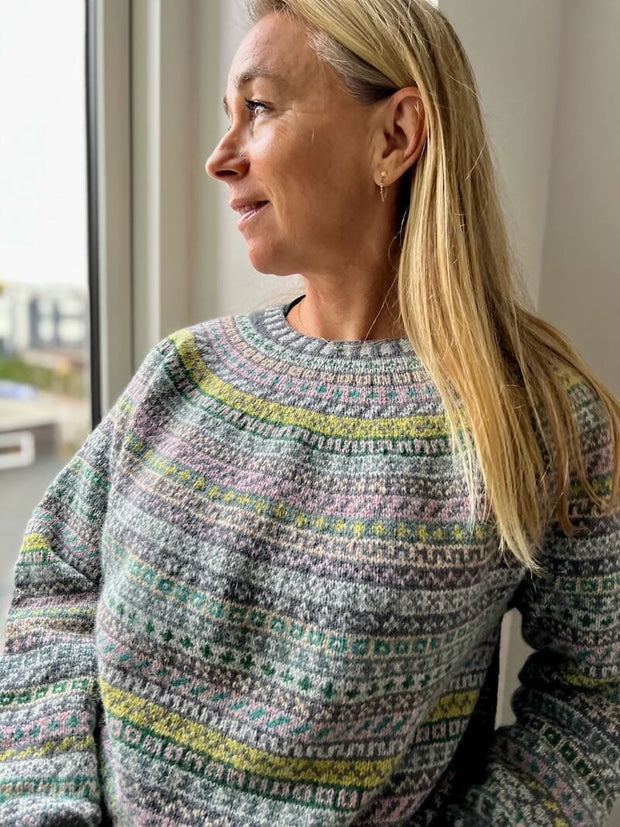 Holly sweater af Ruth Sørensen for Önling, strikkeopskrift Strikkeopskrift Önling - Katrine Hannibal 