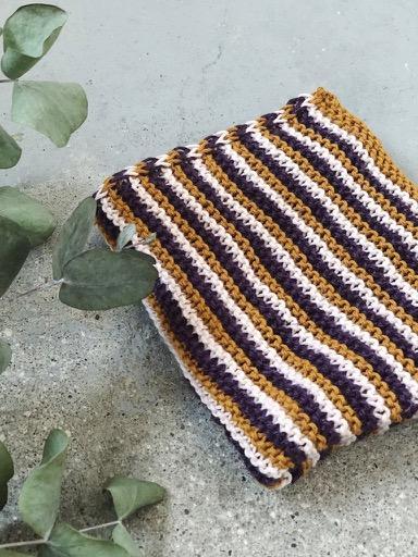 Yarnkit for Katrine’s 3 favourite dishcloths in organic yarn stripes I-cord