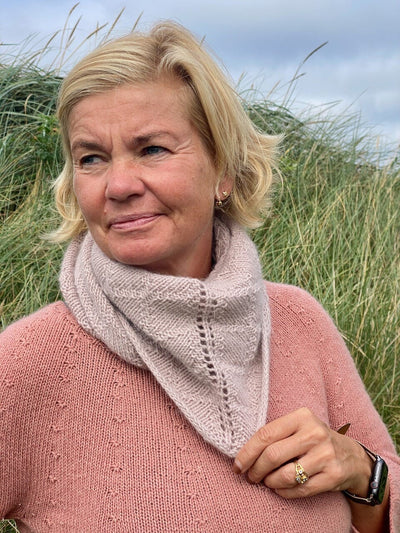 Luna bandana by Önling, knitting pattern Knitting patterns Inge-Lis Holst 
