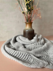 Marehalm shawl flatlay, No 1 knitting kit Önling