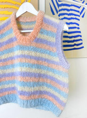 Marshmallow Vest by Spektakelstrik, No 10 knitting kit Knitting kits Spektakelstrik 