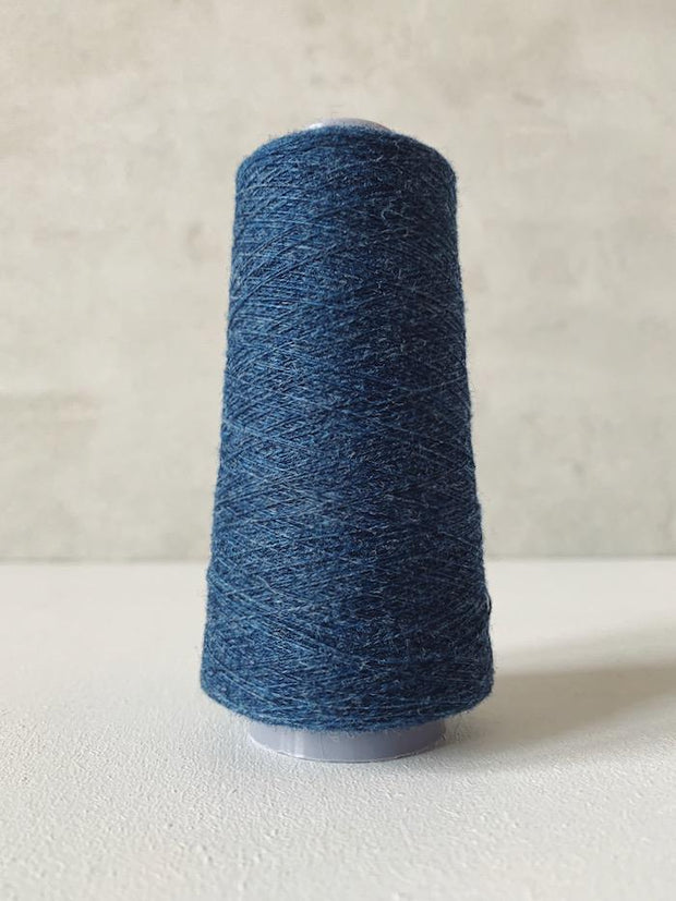 Önling No 13 – accompanying Cashmere thread in jeans blue
