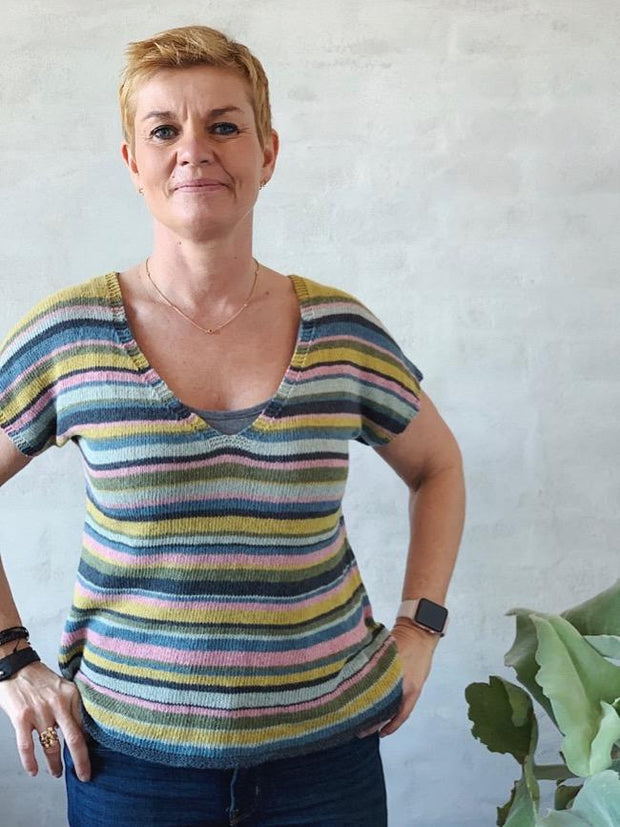 Retro summer top with stripes, summer knit in Isager Bomulin - Önling Nordic knitting patterns and yarn
