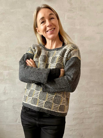 Saga II sweater af Hanne Falkenberg, strikkekit Strikkekit Hanne Falkenberg 