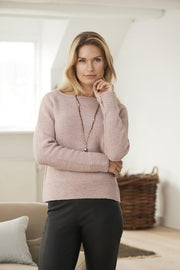 Abelone light pink knitted sweater, knitted in Isager Merilin and Alpaca